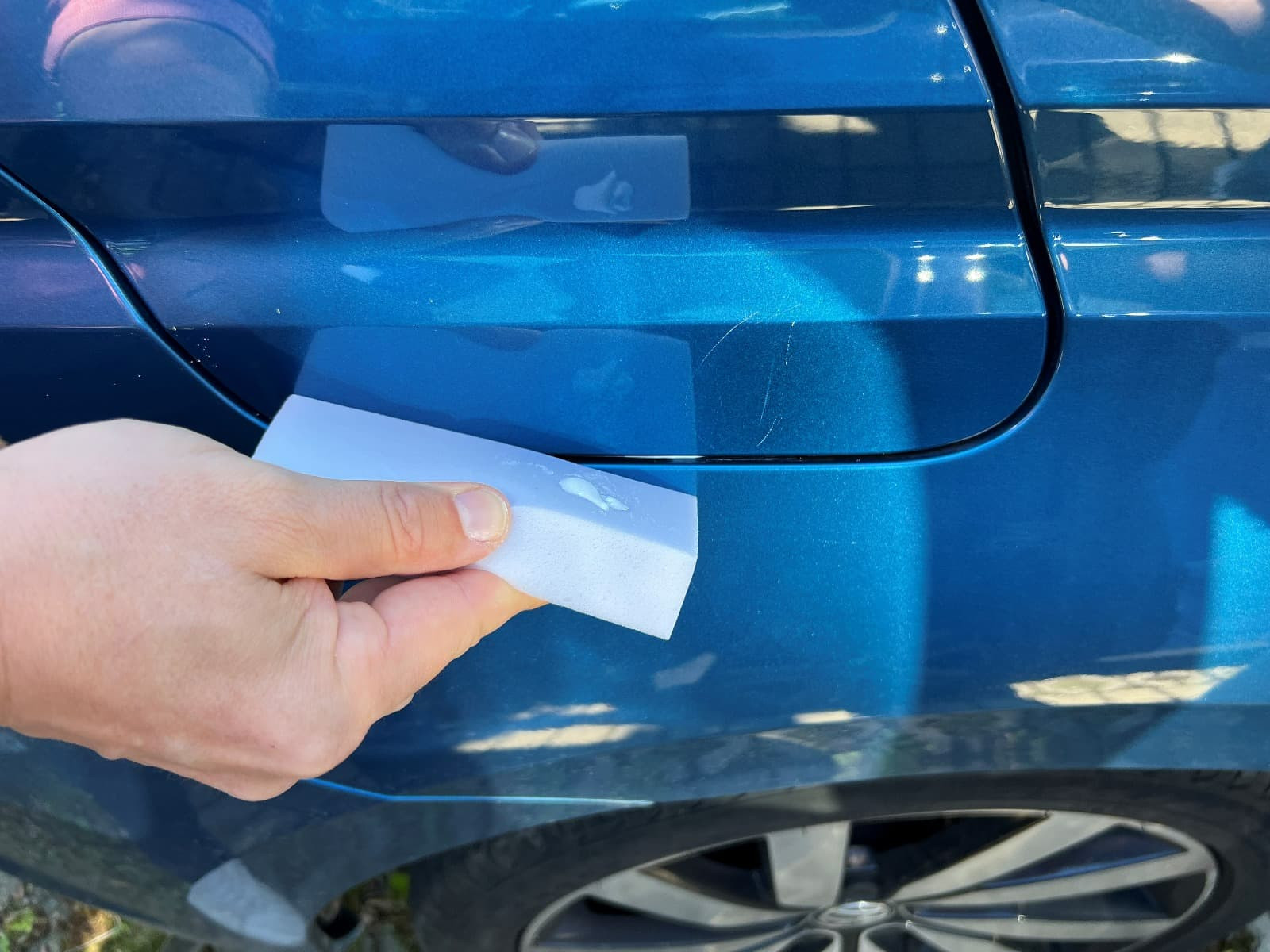 Jak odstranit drobné škrábance na autě | AutoMax Group
